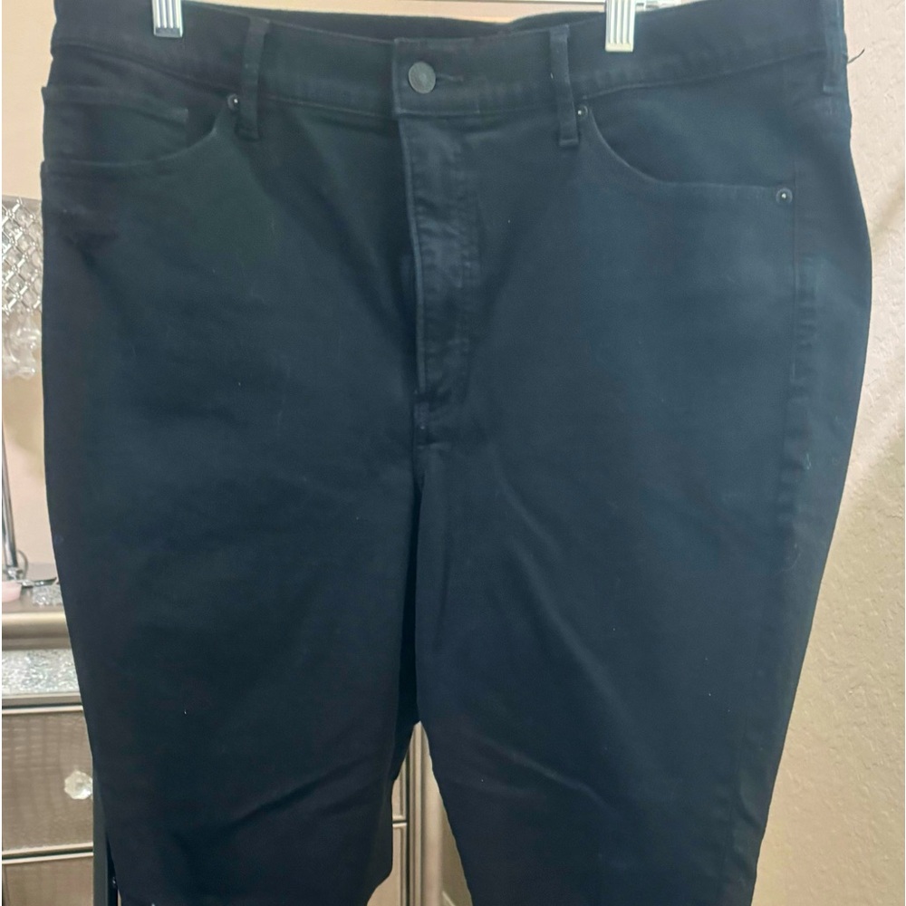 Express skinny high rise black pants size 16. Like new